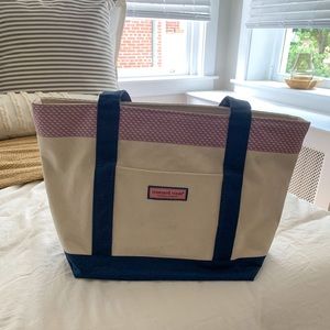 Vineyard Vines Beach Tote